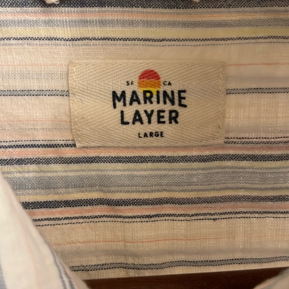 Marine layer size large casual button down - Picture 2 of 6